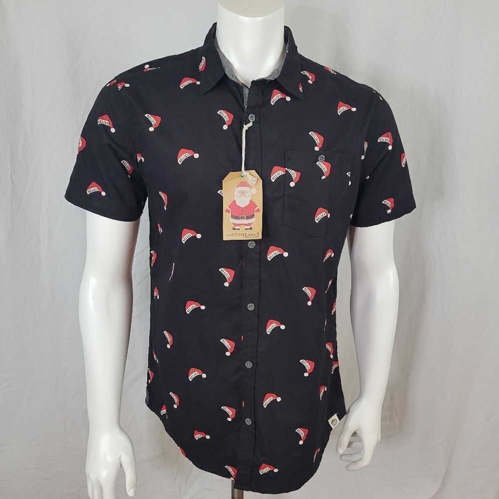 Free Planet Black Button Down Santa Hat Believe Short Sleeve Collar Shirt Size L